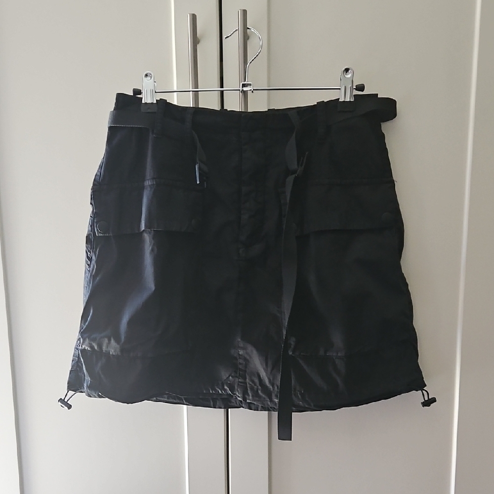 Chic Black Skirt with Adjustable Belt